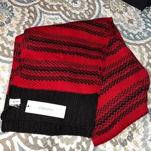 BNWT • Calvin Klein Knit Scarf (OS)